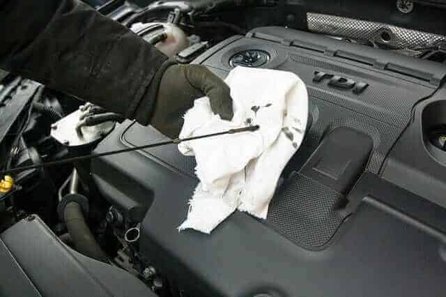 Do You Tip For An Oil Change