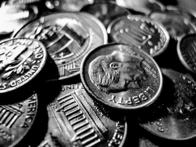 ¿Cuántas monedas de diez centavos hay en 45 dólares?