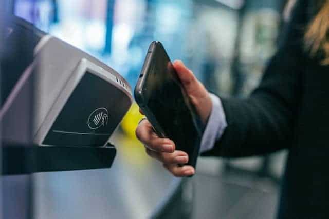 Hədəf Apple Pay-ı götürür